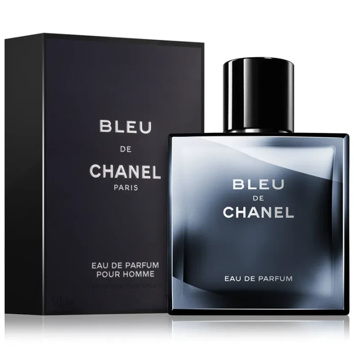 Chanel Bleu de Chanel – oryginalne perfumy męskie w eleganckim, ciemno-niebieskim flakonie o minimalistycznym designie – zdjęcie produktu